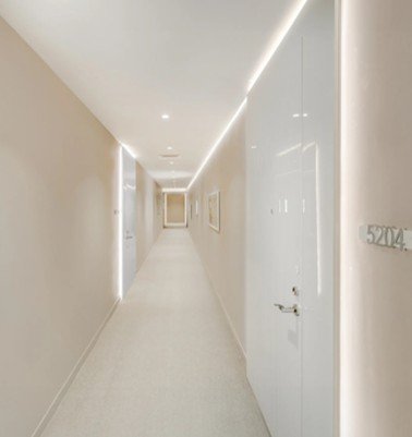    Dyer me izolim të zërit